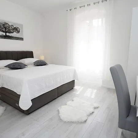 Marinela Apartamento Split